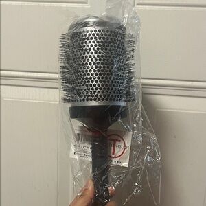 NEW Professional Silver and Black Hair Brush